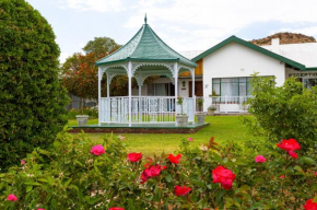 Colesview Guest House